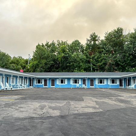 Stiles Motel Hill View ウッドストック エクステリア 写真